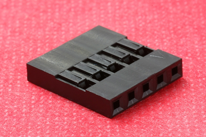 Obudowa złącza czarna 1x5PIN r.2.54mm opak=100 szt
