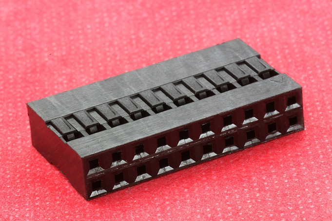 Obudowa złącza czarna 2x10PIN r.2.54mm opak=100 szt