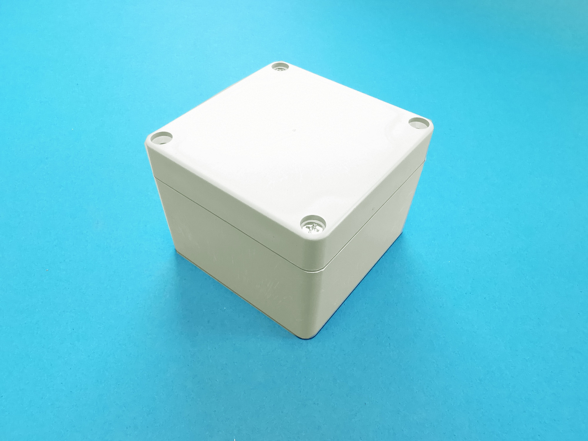 Obudowa hermetyczna 80x80x60mm OBH29
