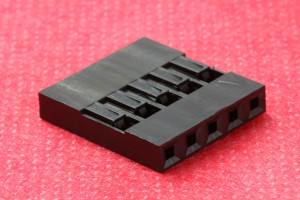 Obudowa złącza czarna 1x5PIN r.2.54mm opak=100 szt