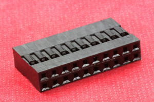 Obudowa złącza czarna 2x10PIN r.2.54mm opak=100 szt