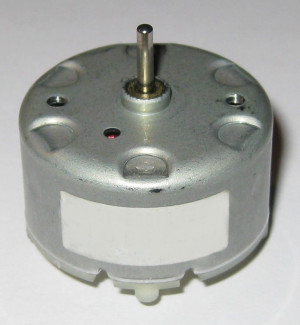 Mini silniczek 3V typ MT83 2700rpm